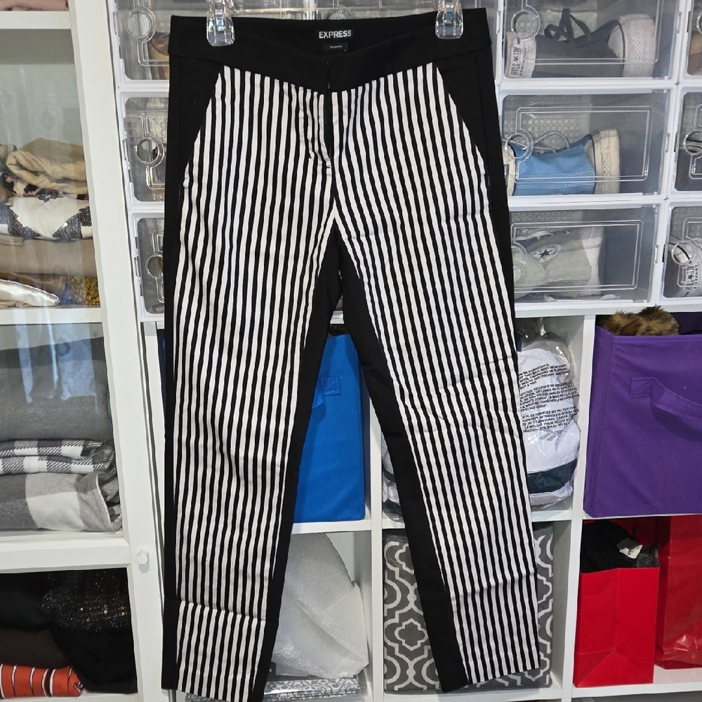 Express Women's Black and White Striped Pants